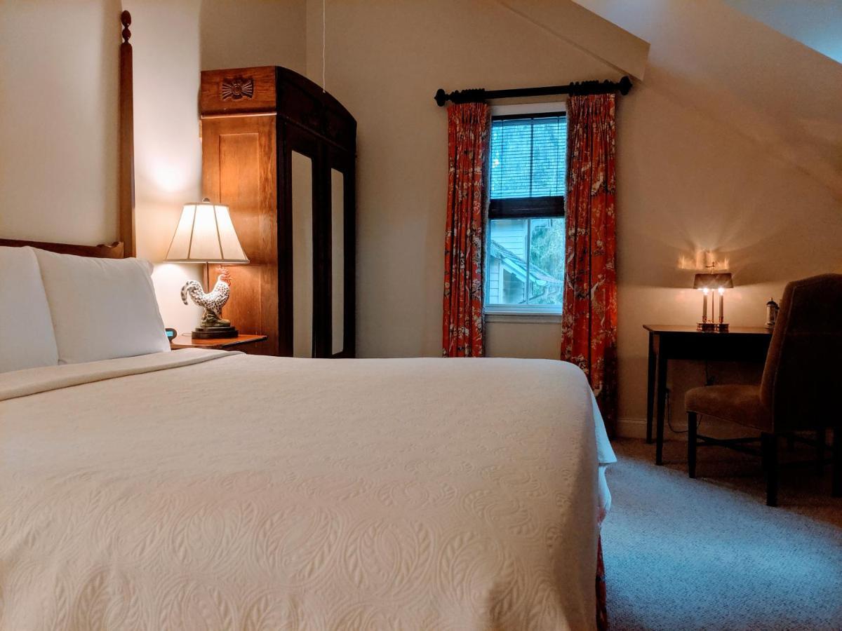 The At Montchanin Village &